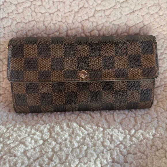 Louis Vuitton Black and Brown Checkered Wallet - Picture 1 of 11